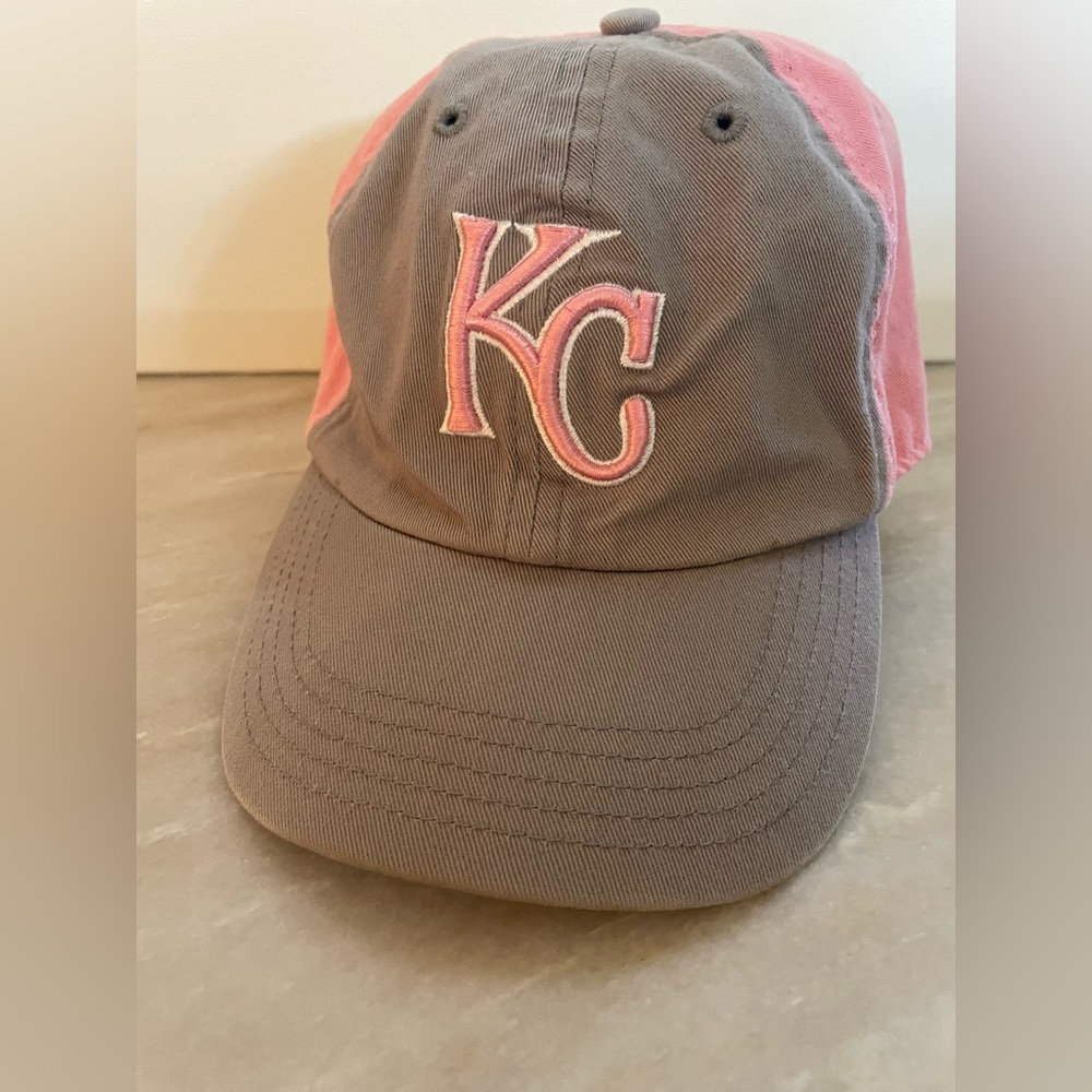 Kansas City Royals Ball Cap Gray Pink Adjustable